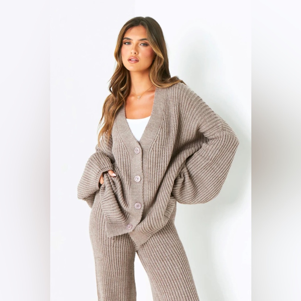 Missy Empire Chantelle Mocha Chunky Knit Cardigan & Trouser Co-Ord Set
